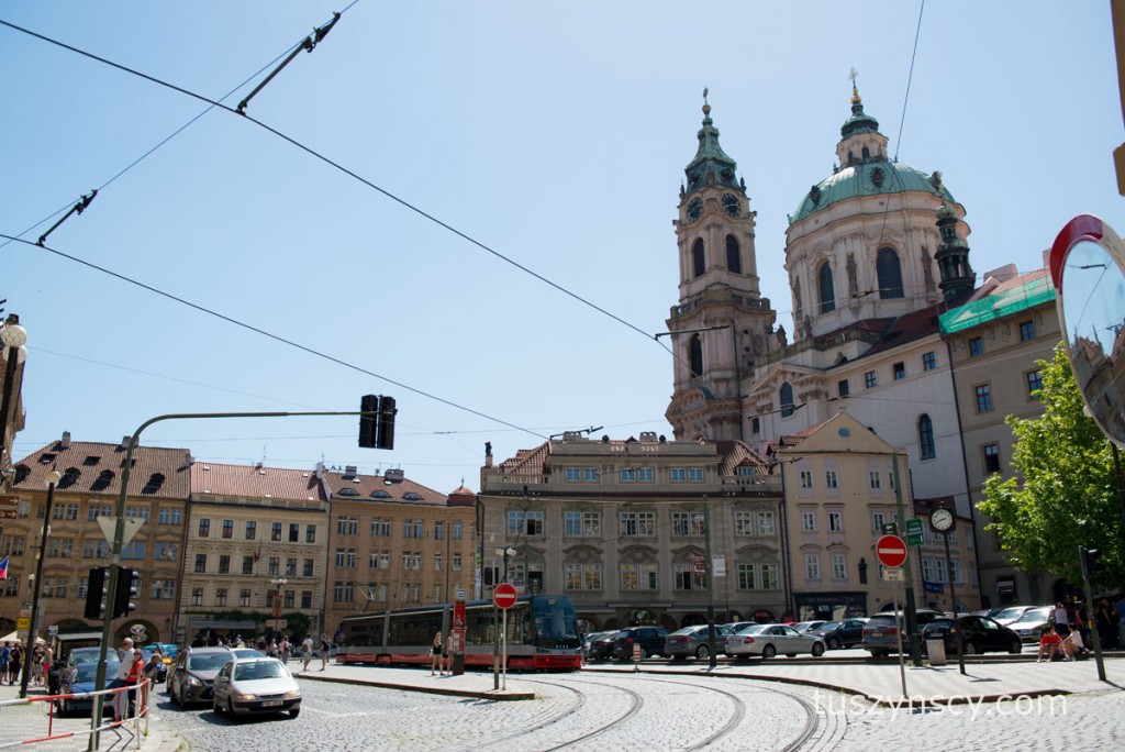 Praga - w drodze z rynku na Hradczany